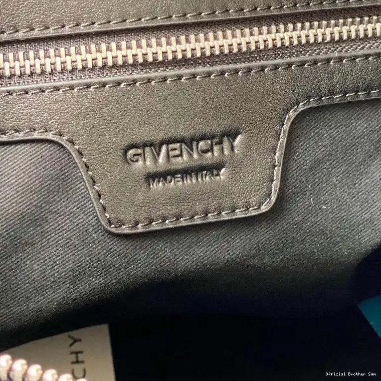 Official Brother Sam Bag 2209SW0051 Givenchy 0520